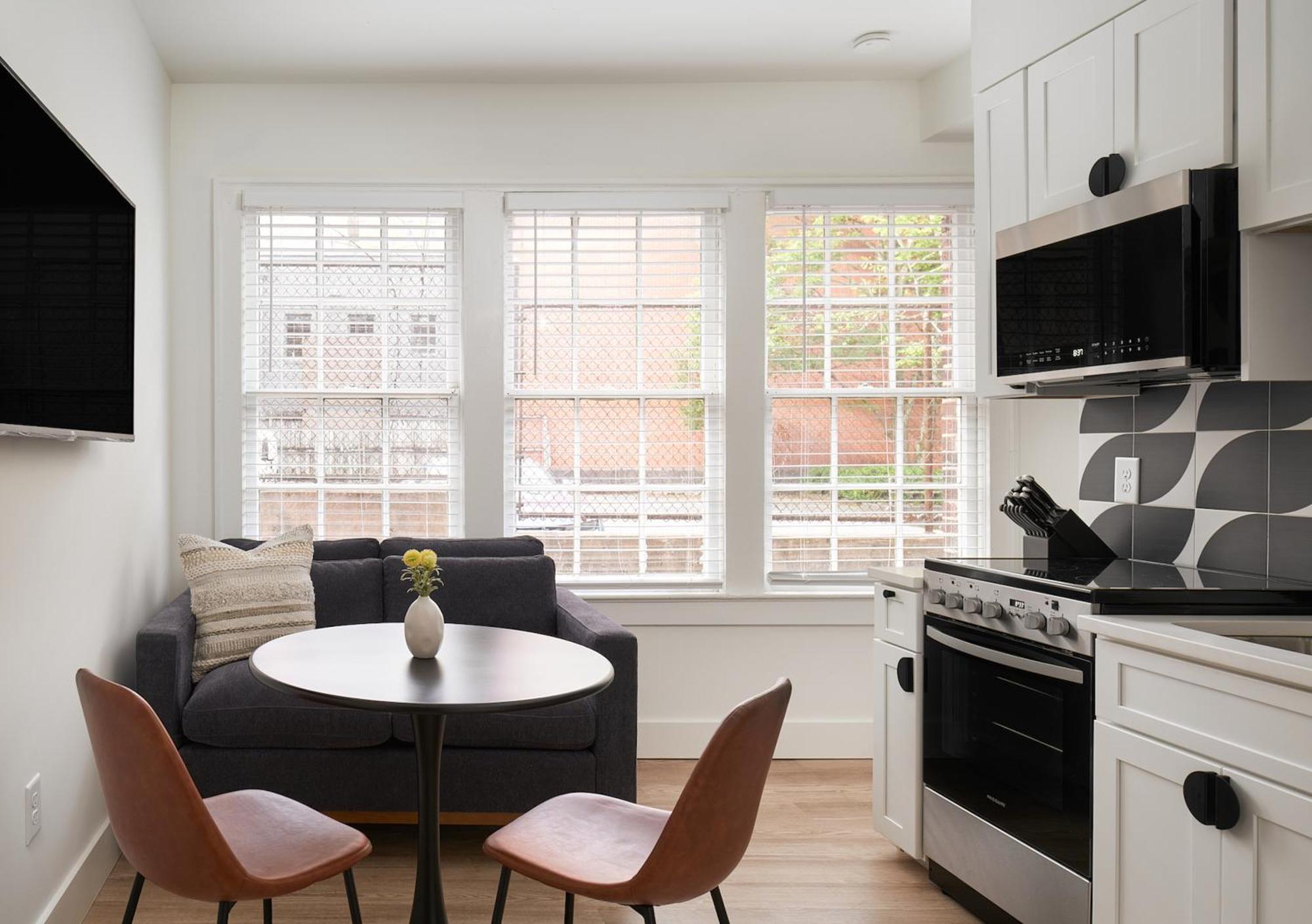 Kasa Studio Revival Atlanta Bilik gambar